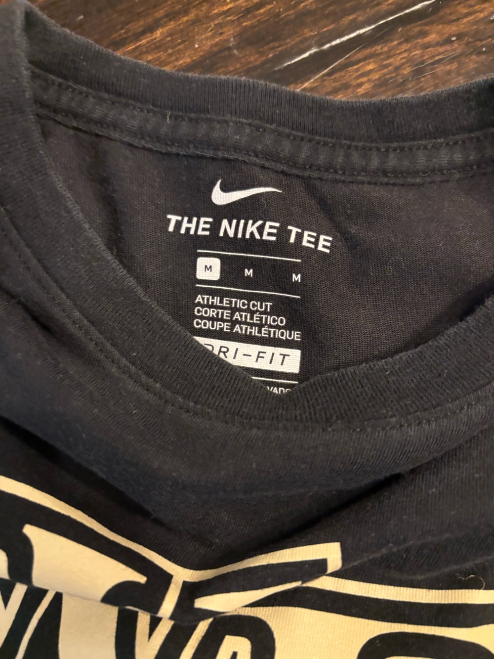 Nike Men’s Black Long-Sleeve Dri-FIT Shirt with cream WF Logo size medium - Picture 4 of 5